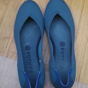 Rothys emerald green and blue round Toe flat